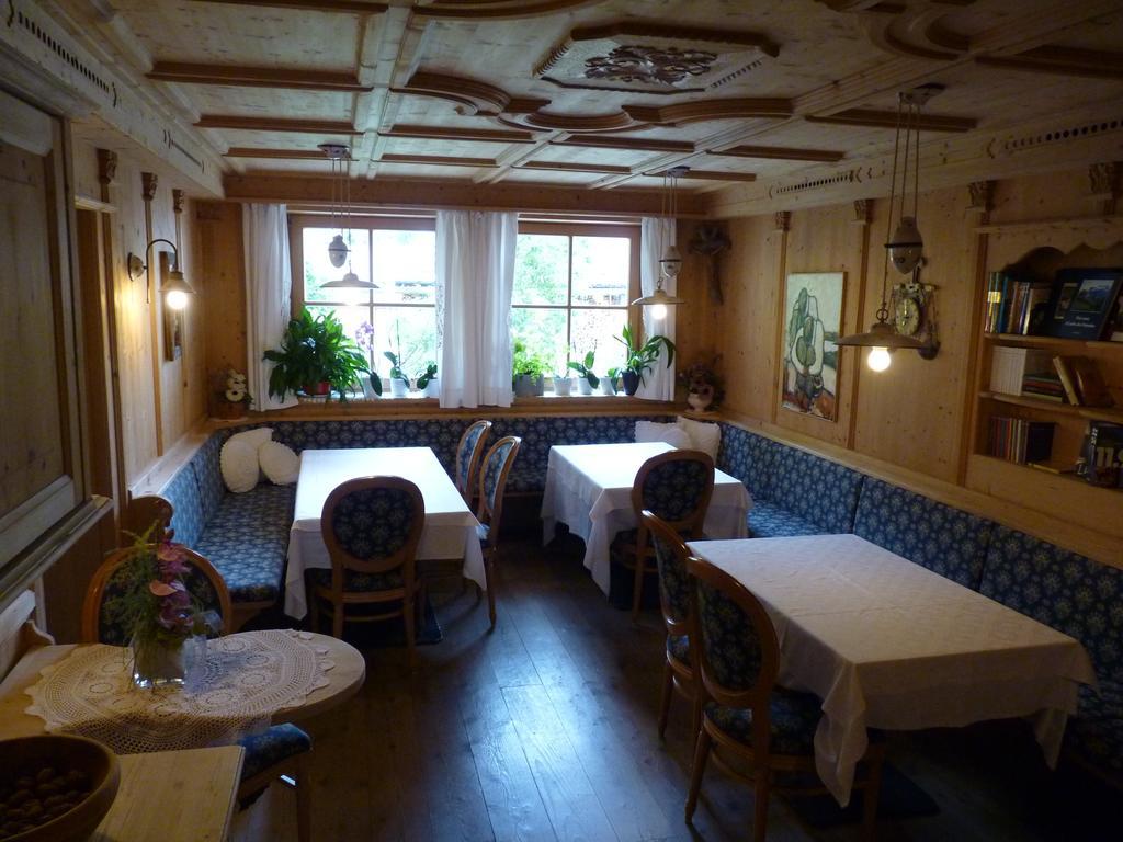 Hotel Garni Pineta San Martino in Badia Esterno foto