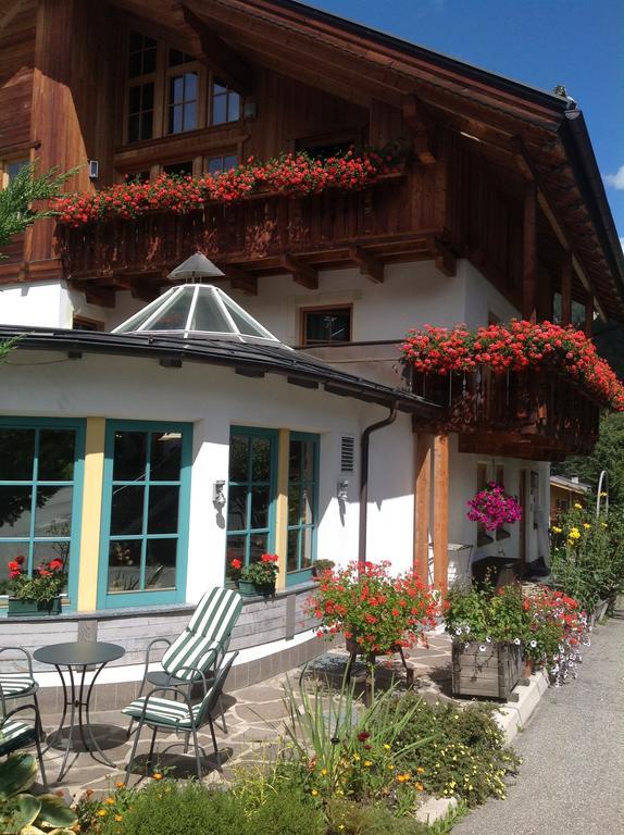 Hotel Garni Pineta San Martino in Badia Esterno foto